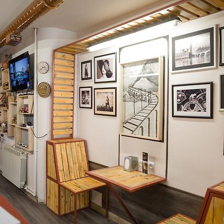 Hotel Mini エレバン エクステリア 写真