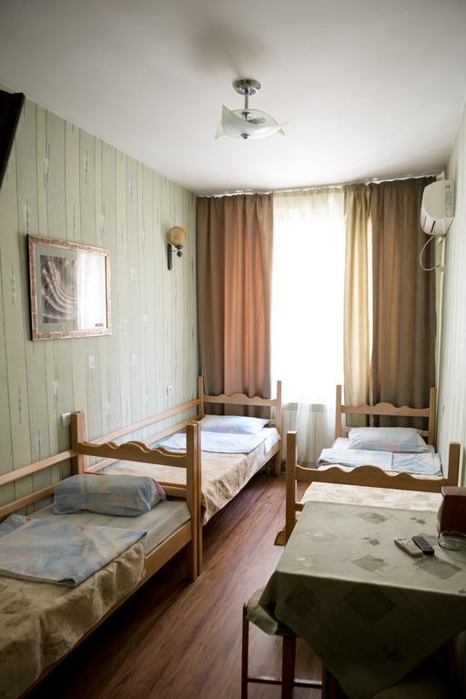 Hotel Mini エレバン エクステリア 写真